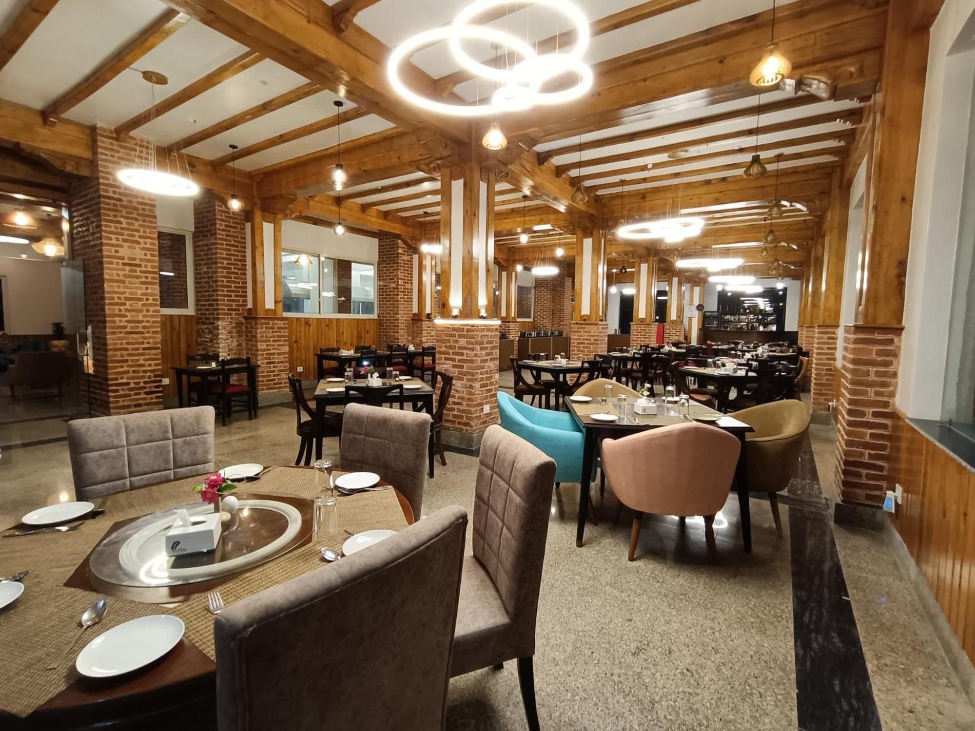 Hotel Chautari Pvt Ltd ناغاركوت المظهر الخارجي الصورة