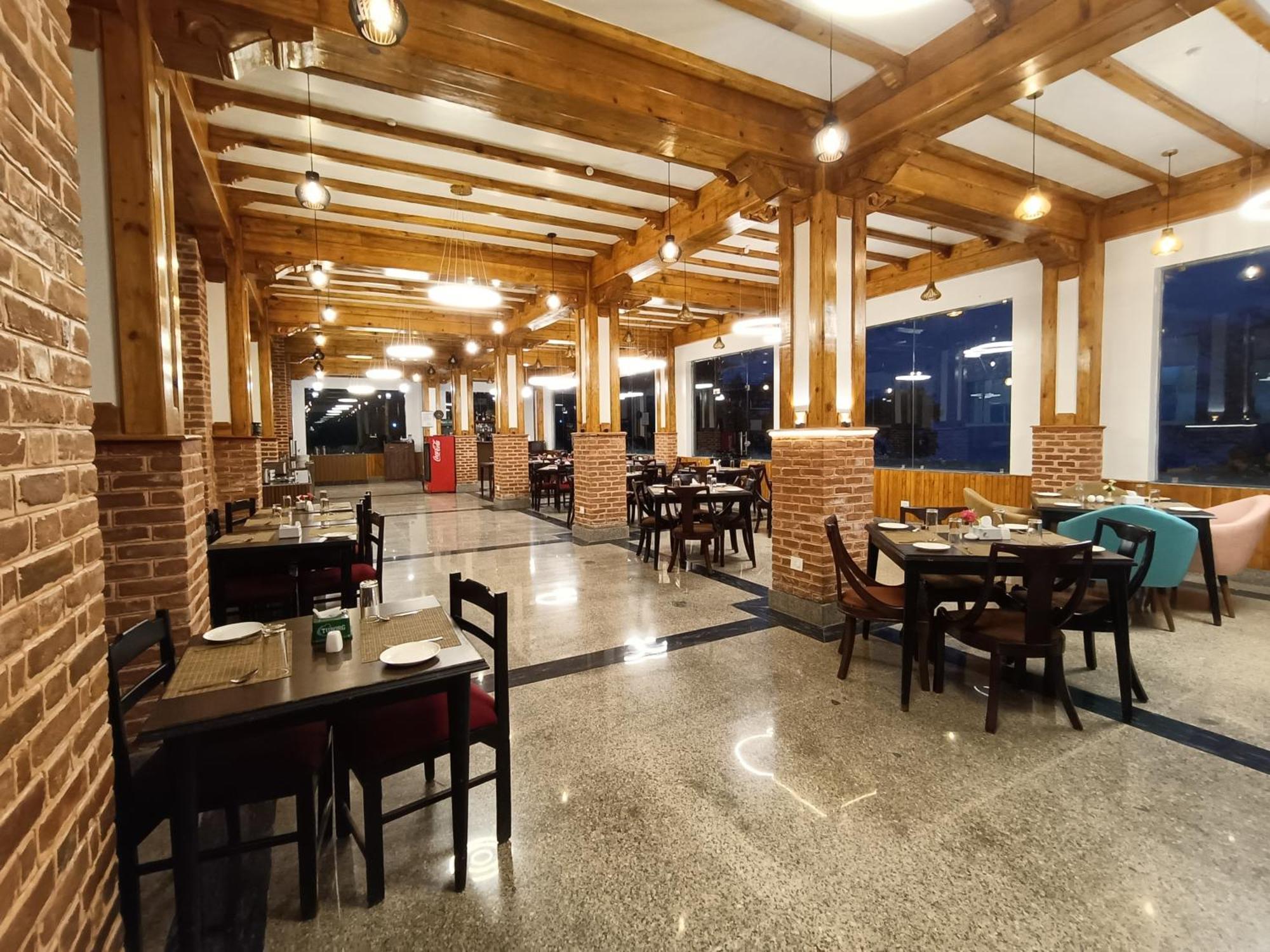 Hotel Chautari Pvt Ltd ناغاركوت المظهر الخارجي الصورة